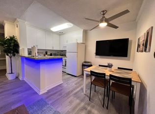 553 S Barrington Ave, Los Angeles, CA 90049