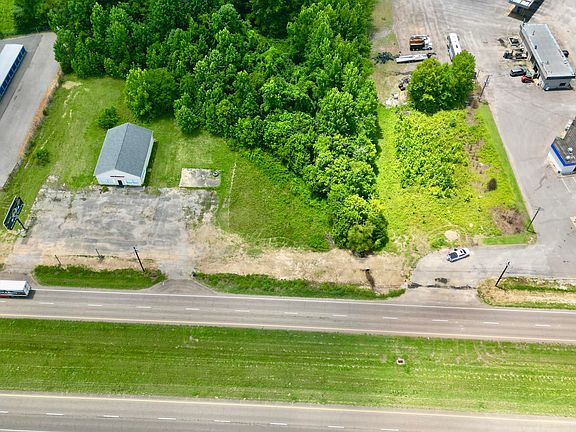 4th image of 3695 Us Highway 45 N