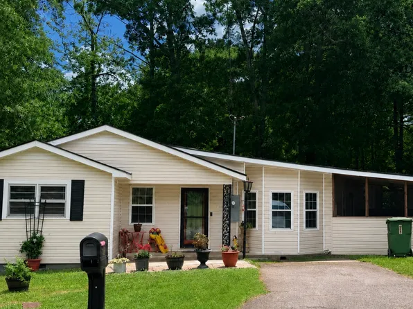 202 Bryan St W, Bremen, GA 30110