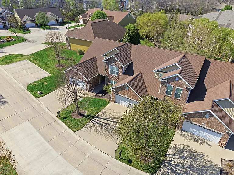 2409 Boulder Springs Dr — Photo 2