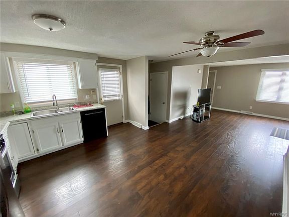 5th image of 1 Cherrywood Dr