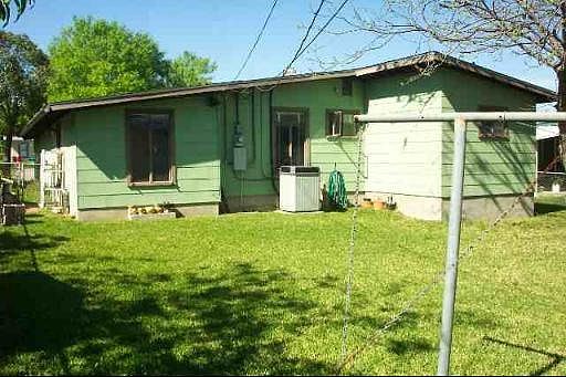 3rd image of 246 SERNA PARK DR