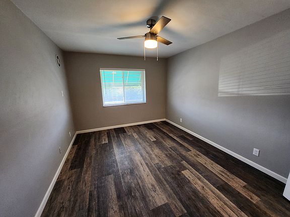5th image of 2727 Hampton Ave #204