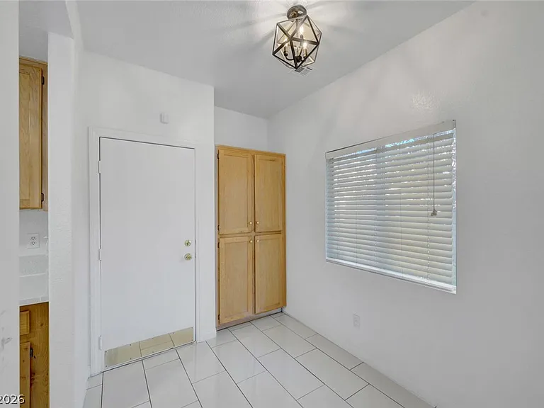 1453 Morro Creek St — Photo 14