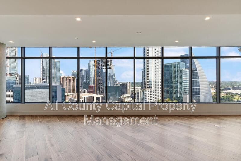 1st image of 501 West Ave #2203