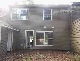 4th image of 1508 Eucalyptus Dr