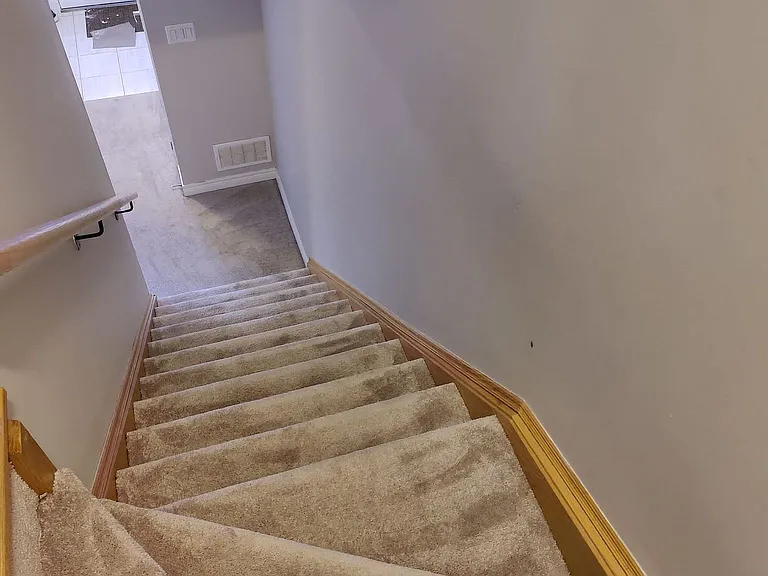 630 Linden Dr E — Photo 8