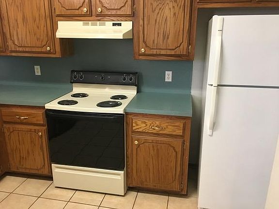 3rd image of 2708 SE 89th Ter