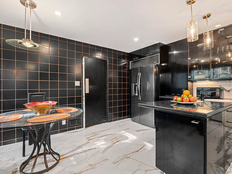 9213 Warbler Pl — Photo 20