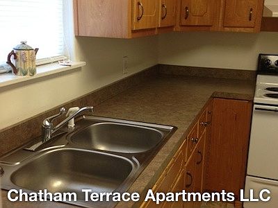 5th image of 215 Hurt St APT 401