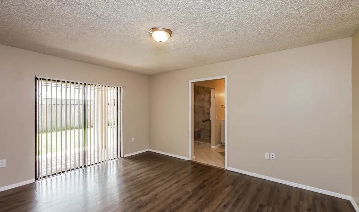 3 bed, 1661 sqft, $3,000 — Photo 4