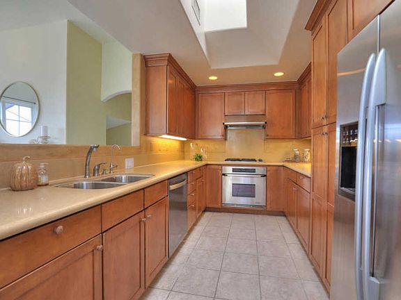 3rd image of 218 E Yanonali St Unit C