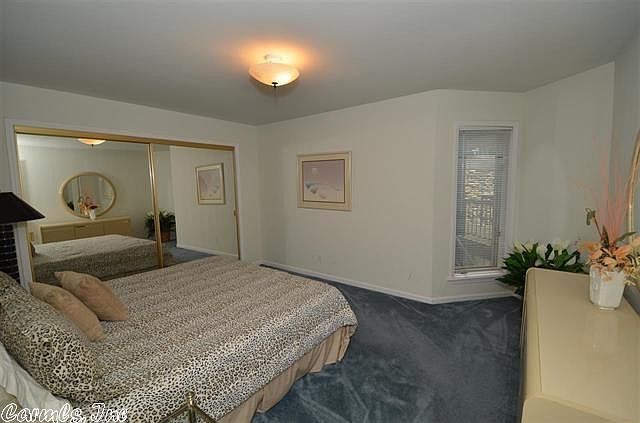 1st image of 101 Long Island Dr