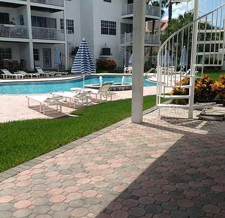 3rd image of 106 Yacht Club Cir