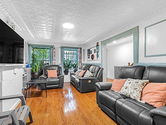 3rd image of 1335 Bushwick Ave
