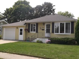 2101 14th St, Menominee, MI 49858