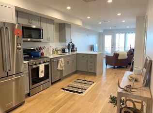 275 Webster St #333, Boston, MA 02128