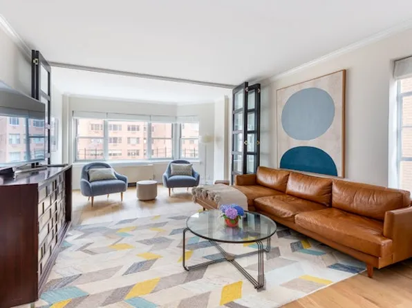 20 Sutton Place South image 1 of 12