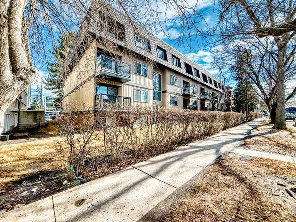 814 W 4a St NE #14, Calgary, AB T2E 3W4