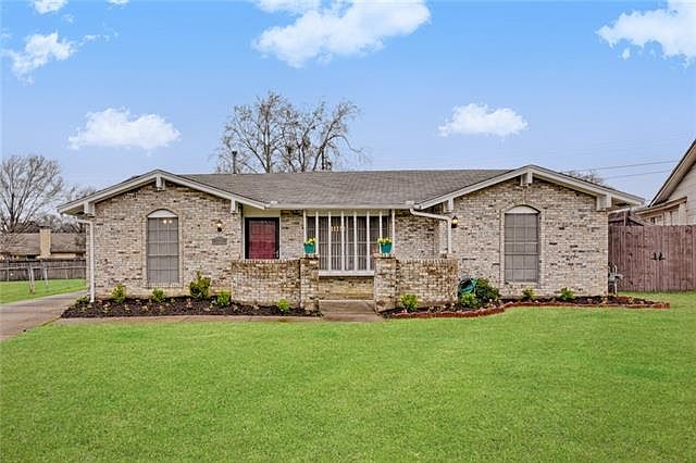 1st image of 2737 Cibola Dr