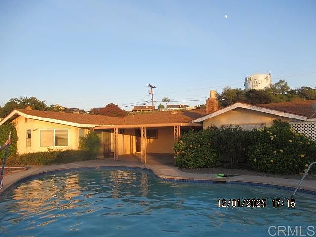 1st image of 290 Camino Del Cerro Grande