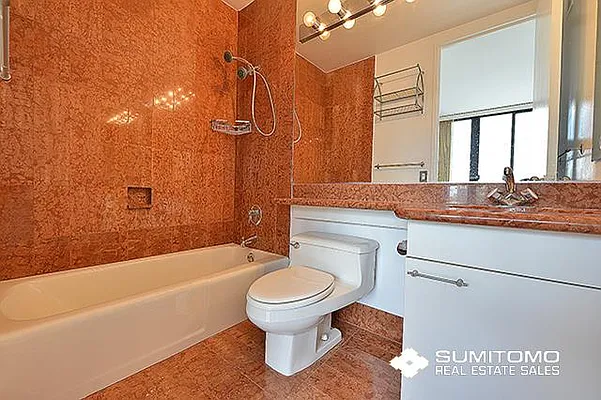 Sold by Sumitomo Real Estate Sales | media 4