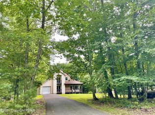 708 Pocono Dr, East Stroudsburg, PA