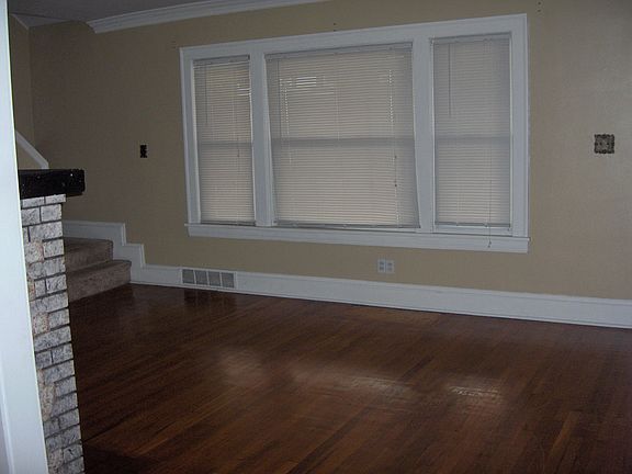 5th image of 16617 Pearldale Ave