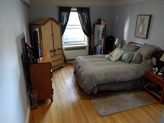 Rented by Chartwell Forest Hills Realty | media 29