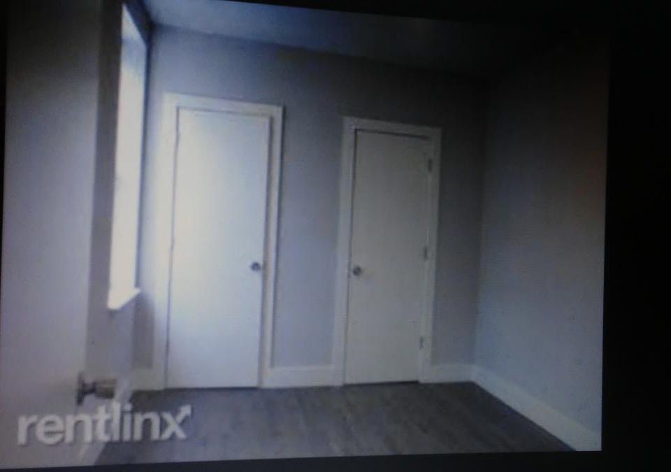 2nd image of 3957 Amundson Ave #1