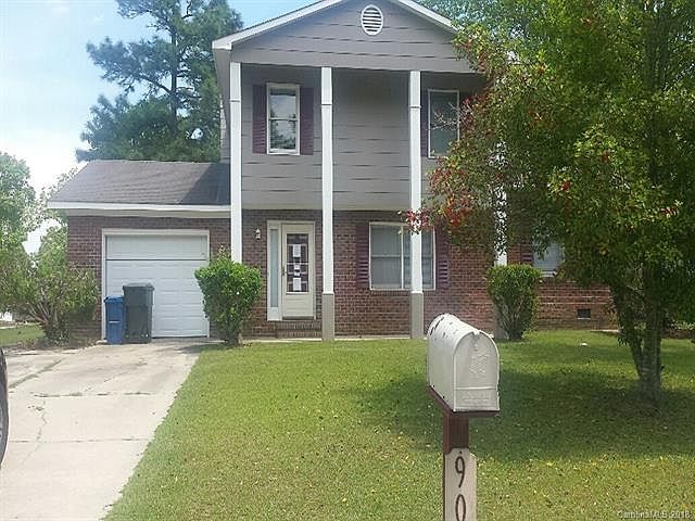2nd image of 901 Rim Rd