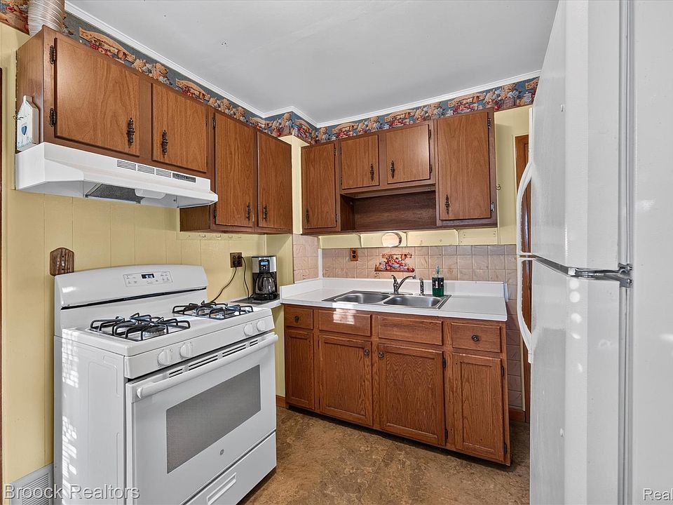 36 W Brickley Ave, photo 14