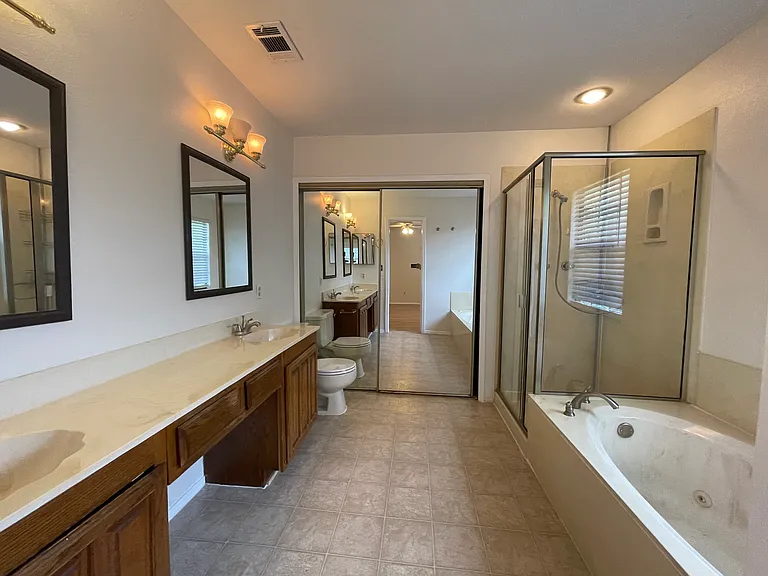 4400 Odessa Dr — Photo 12