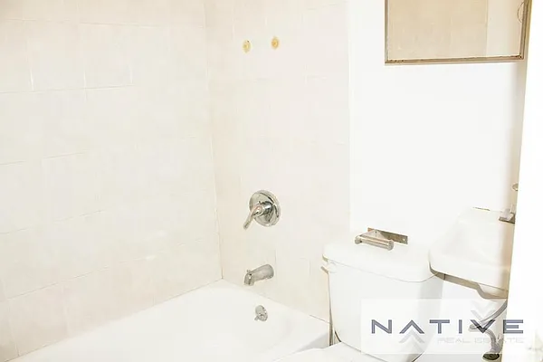 Rented by Native Real Estate LLC | media 29