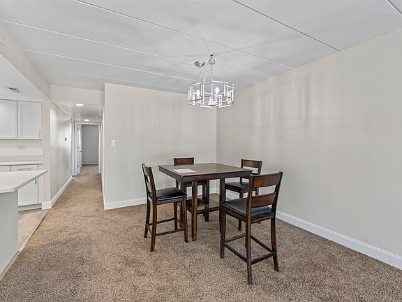 5th image of 4101 W 93rd Pl APT 1B