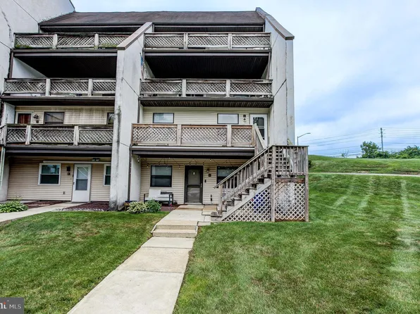 1334 W Wyomissing Ct APT L, Reading, PA 19609