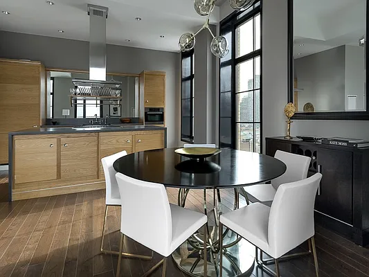 Sold by Sotheby's International Realty | media 22