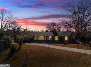 4 Festiva Dr, Newnan, GA 30263