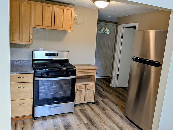 2nd image of 32 W Park St #C
