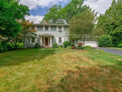 55 Heatherhurst Dr, Pittsford, NY, 14534