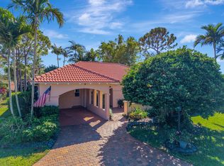 1 Fairway Dr, Boynton Beach, FL 33436