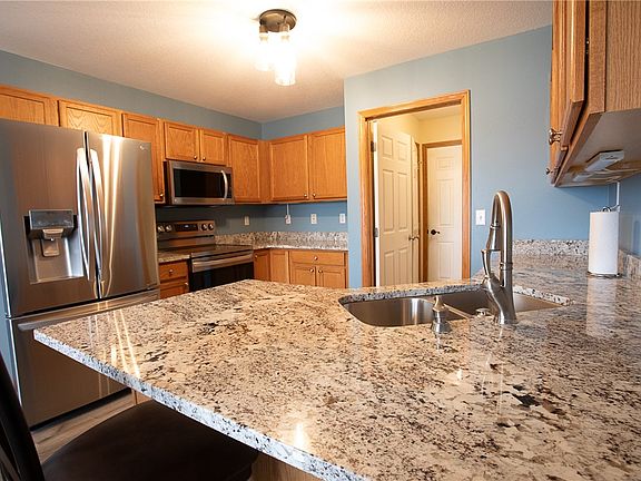 4th image of 1644 NW Prairie Lakes Dr