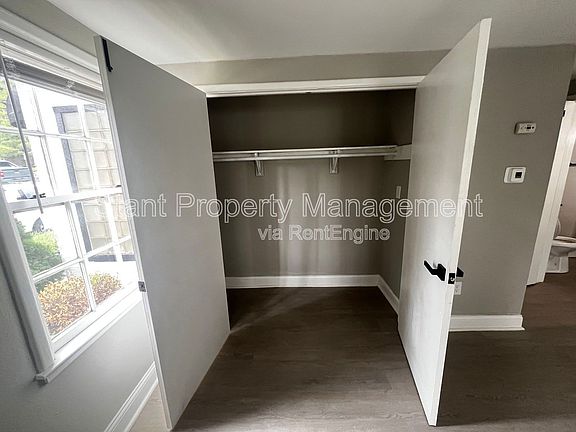 3rd image of 18 W Park St APT 1