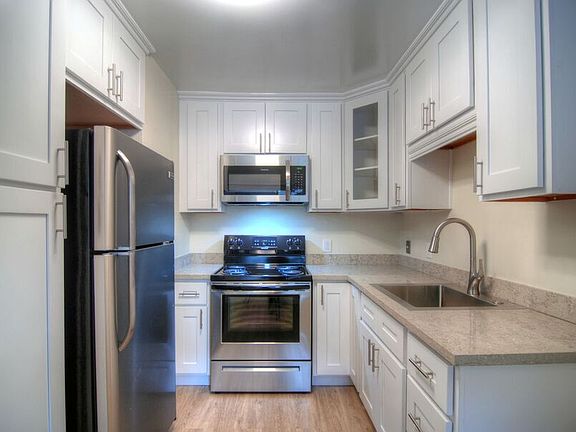 5th image of 1550 Ebener St APT 2