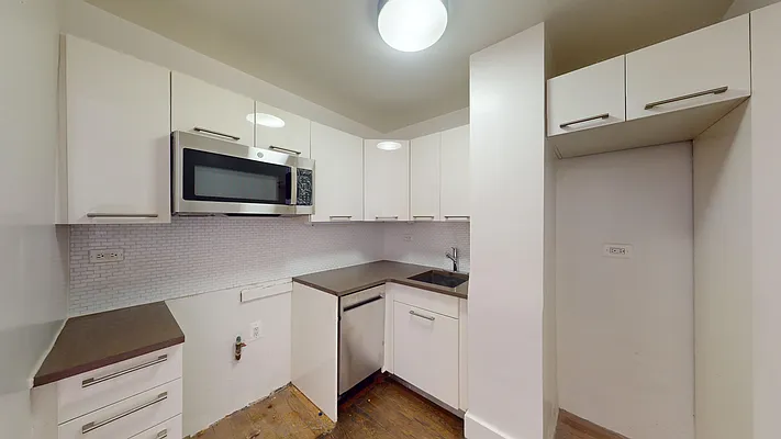 Rented by Bond New York | media 10