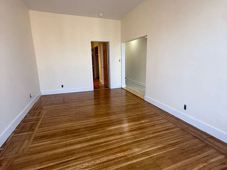 6137 Gates Ave #2 — Photo 3