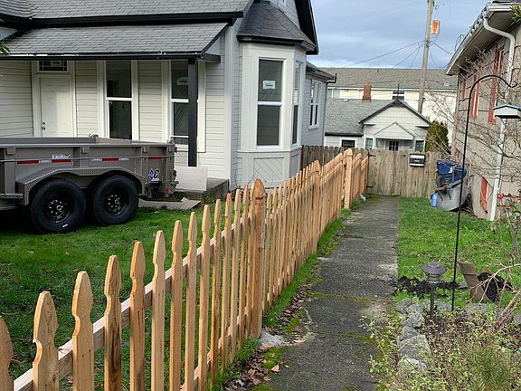2nd image of 411 S 30th St