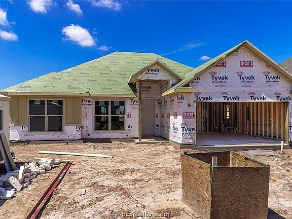 2nd image of 15640 Long Creek Dr