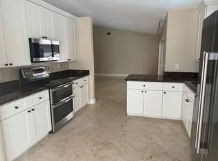5182 NW 48th Ave, Pompano Beach, FL 33073
