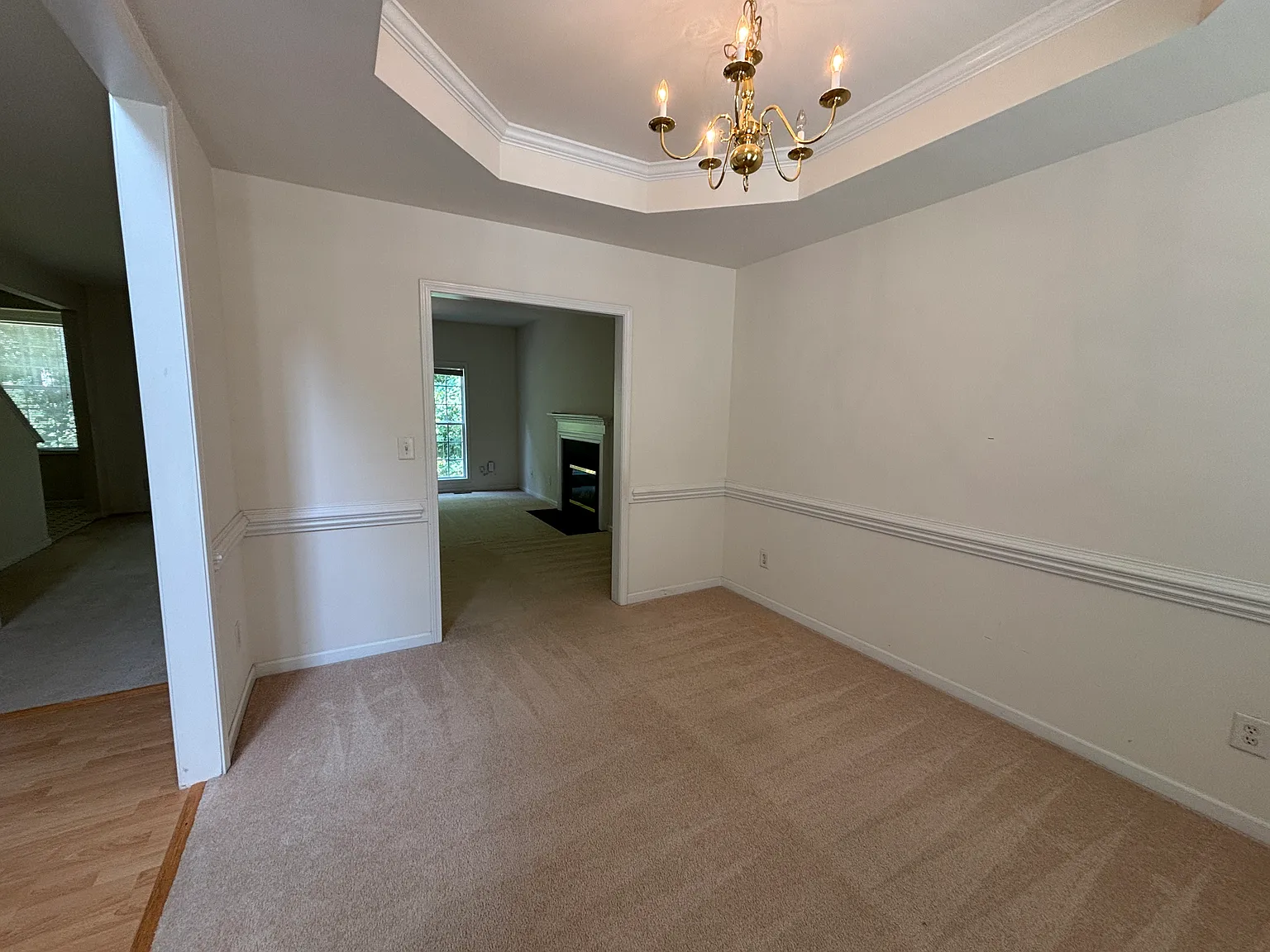 4 bedrooms, 3 1/2 baths — Photo 4